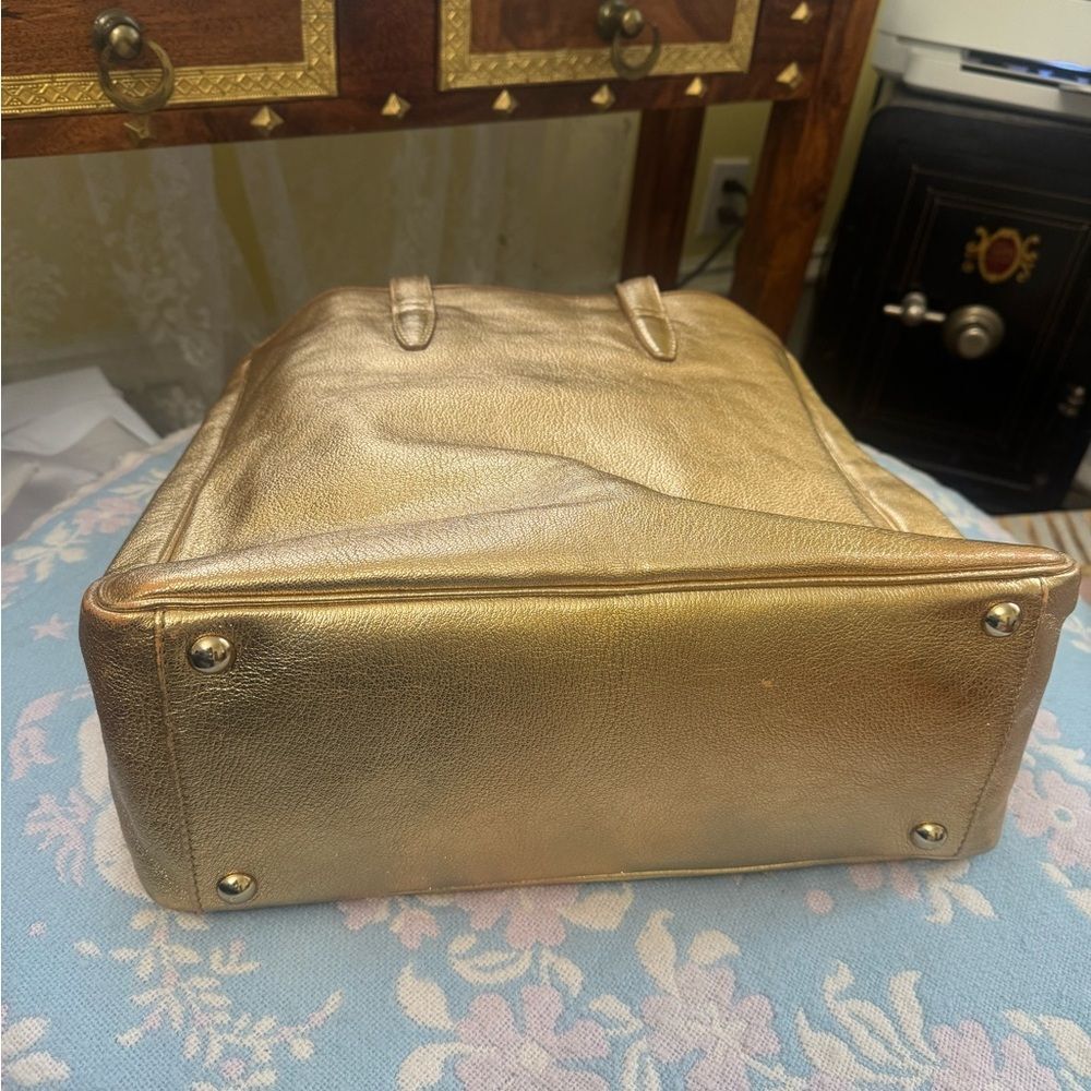 LARGE *Yves Saint Laurent* YSL Paris Metallic Gold Y-Mail Postale Rive’ Gauche - Picture 13 of 16
